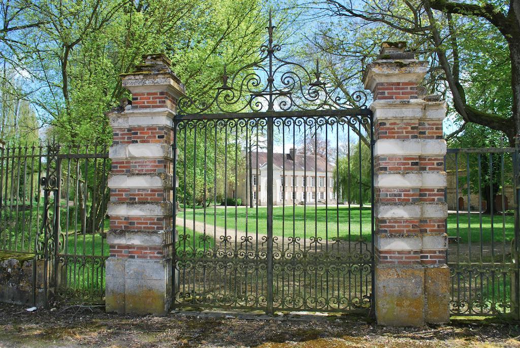 Domaine De Vauluisant Villa Courgenay Luaran gambar